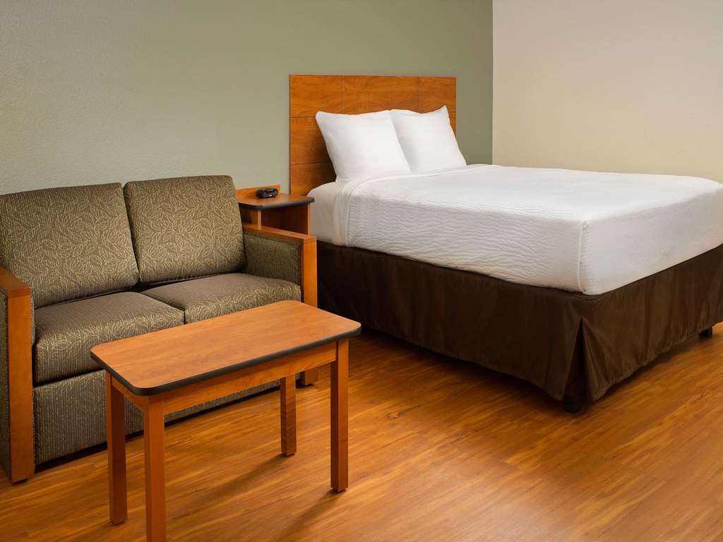 Woodspring Suites Des Moines Pleasant Hill Номер фото